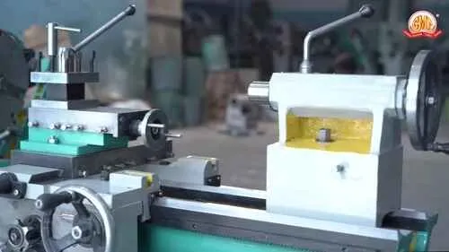 Heavy Duty Lathe Manufacturer in Chennai – SRM Machines Center